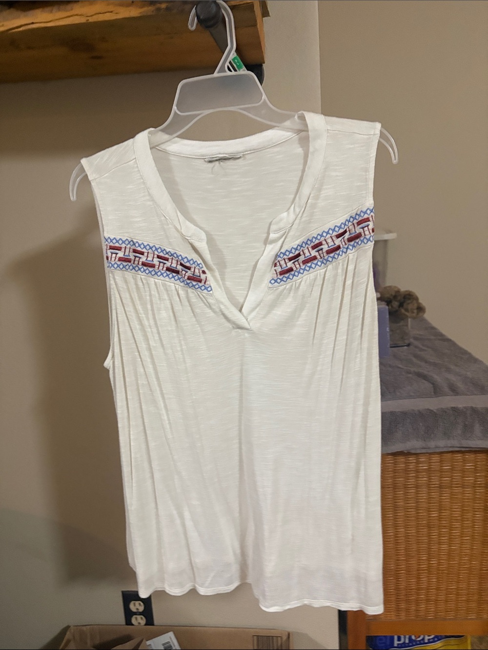 White Sleeveless Embroidered V-Notch Tank Top